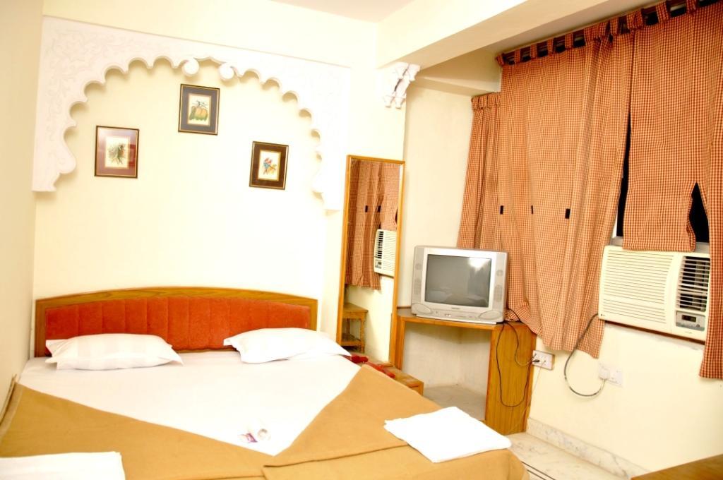 מלון אודייפור Kiran Palace חדר תמונה